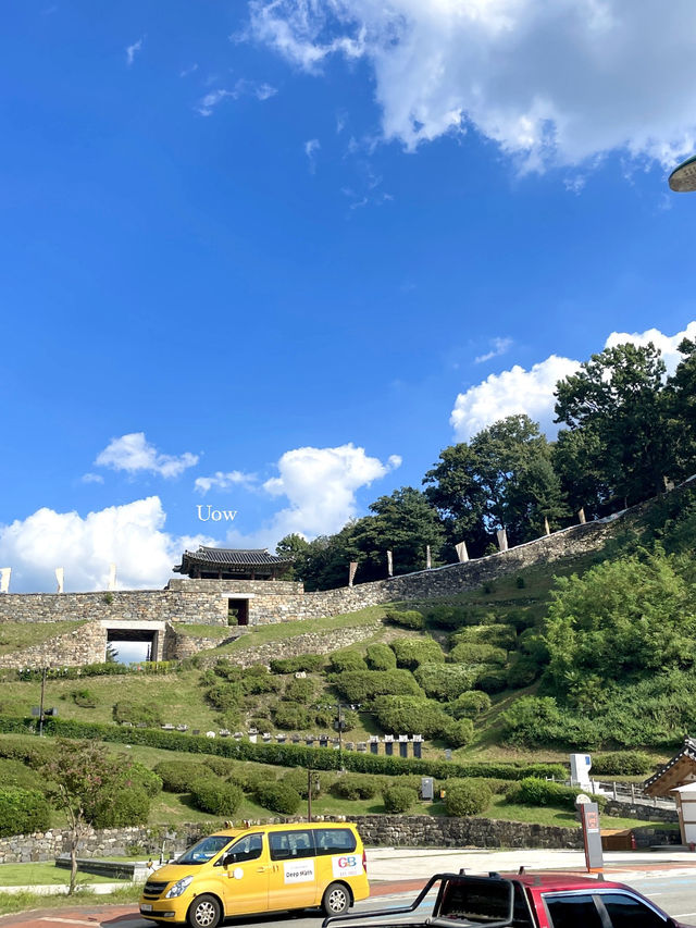 푸릇푸릇 사진찍기 좋은 산책 명소 ‘공주의 성곽‘