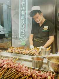 Awesome trip through Xi'an Muslim Street 