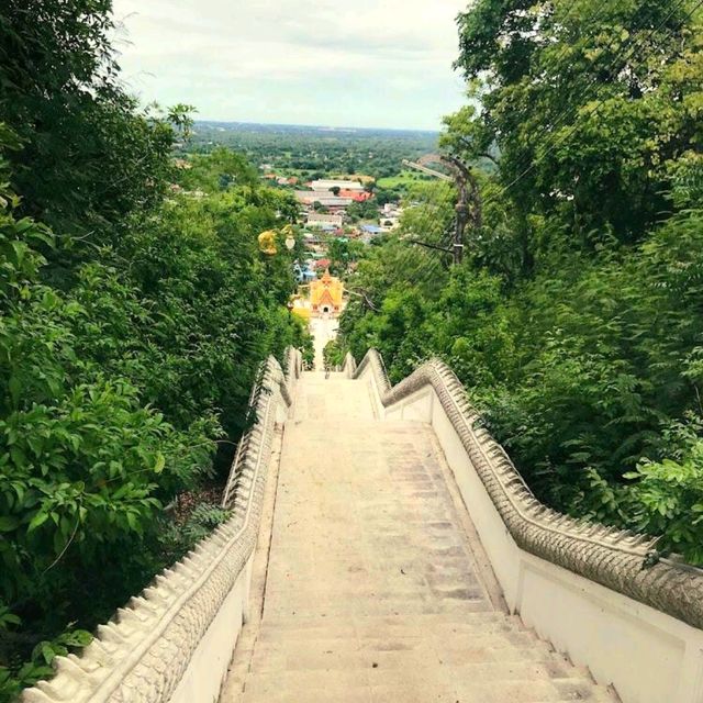 Wat Sangkat Rattana Khiri