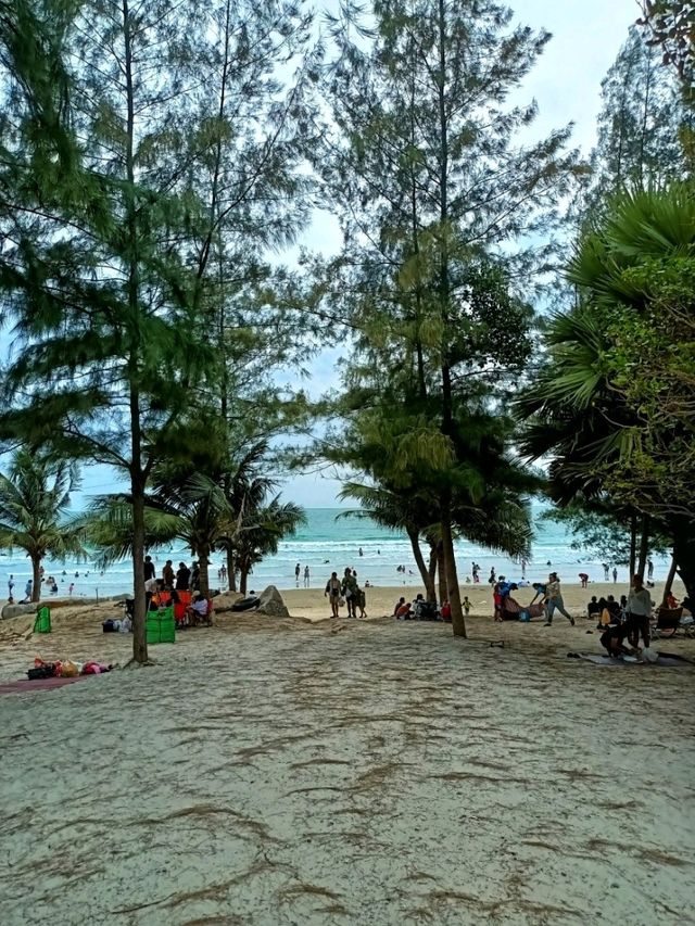 หาดน้ำใส สัตหีบ
