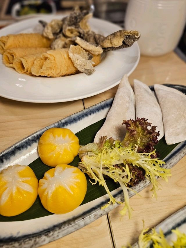 最特別有點心火鍋店