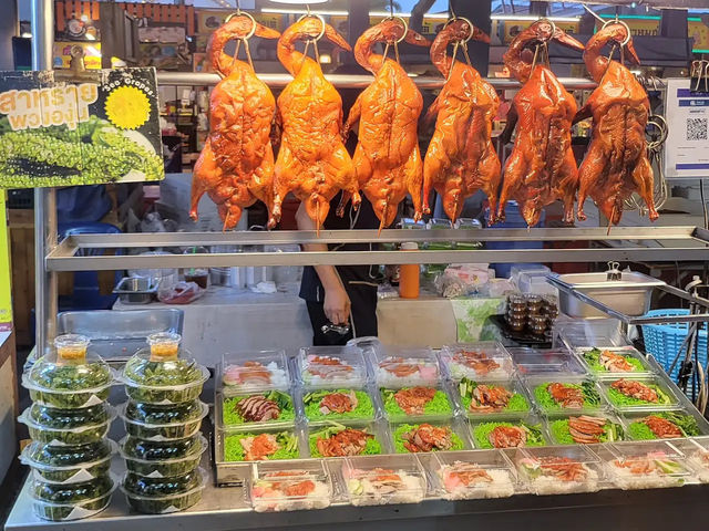 ตลาดประมงพื้นบ้าน อ่างศิลา