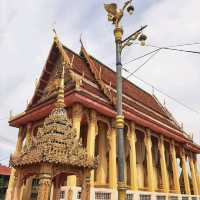 สักการะพระพุทธเกตุมงคล (หลวงพ่อโตตะพานหิน)