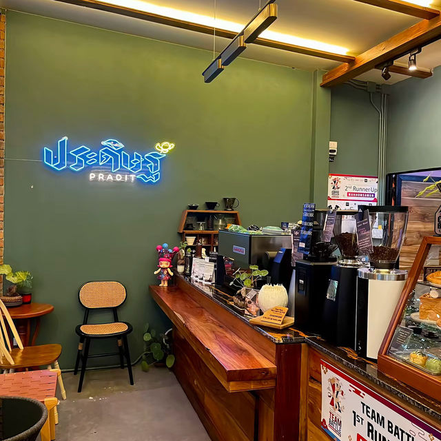 คาเฟ่ลับกลางป่าบรรยากาศสุดชิลที่ต้องลอง!