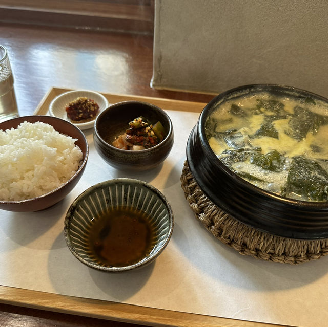 韓國🇰🇷 三角地附近的Oilje 超好喝海帶湯