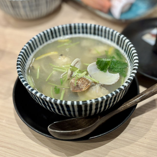 【大阪・心斎橋】1貫88円から楽しめる寿司居酒屋「鮨 ととぎん 心斎橋店」