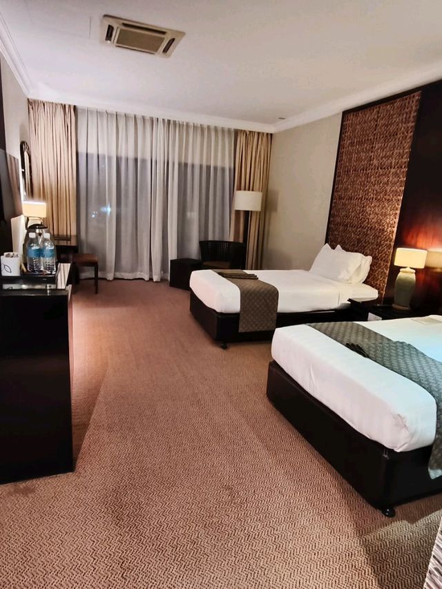 Review of Mines Beach Resort Hotel