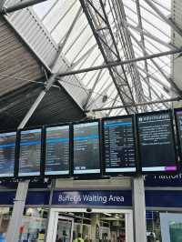 ถึงสนามบิน Manchester แล้วพร้อมเดินทางเข้าเมือง😁