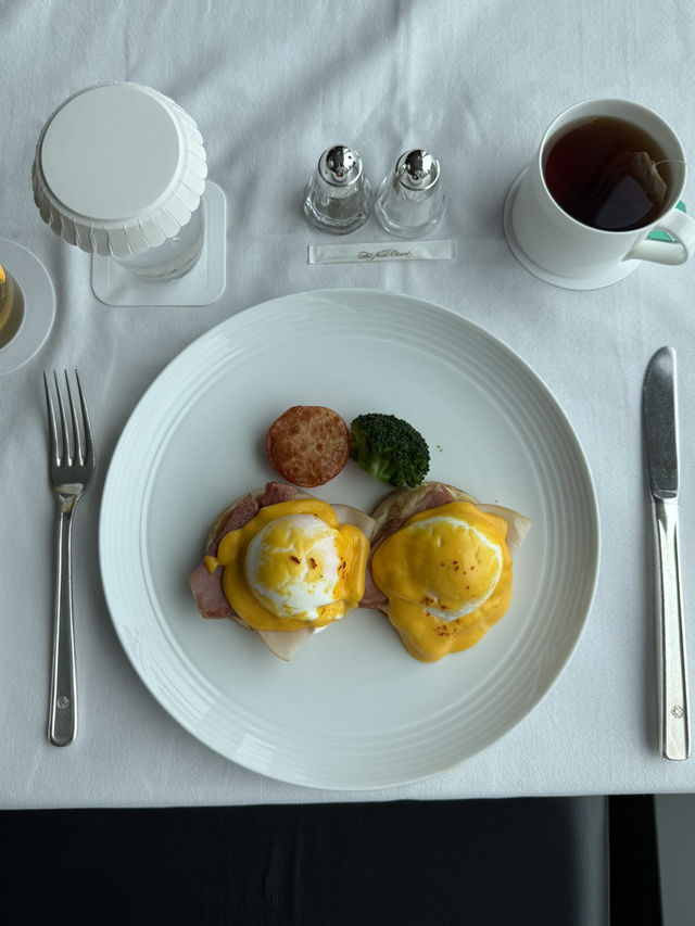 Room service brunch at New Otani Tokyo🍽️