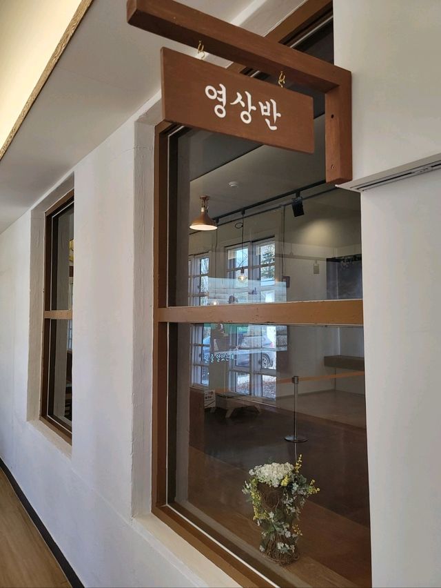 인증샷 남기기 좋은 초등학교 마이산카페🧡