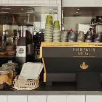 Vibrant Gatherings at Paddington Social Cafe
