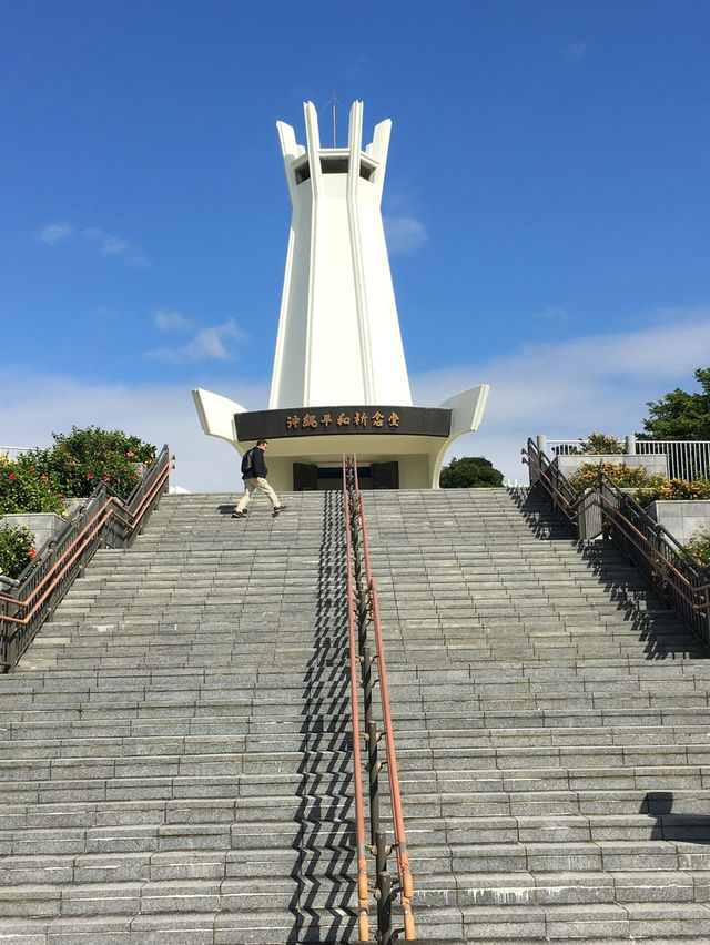 沖繩和平祈念公園：震撼心靈的歷史展館