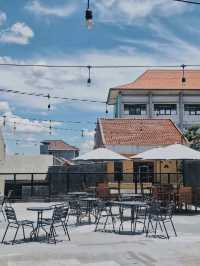 LOYALATTE COFFEE & EATERY
