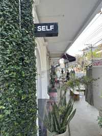 Cool cafe in Chiangmai 'Self' 