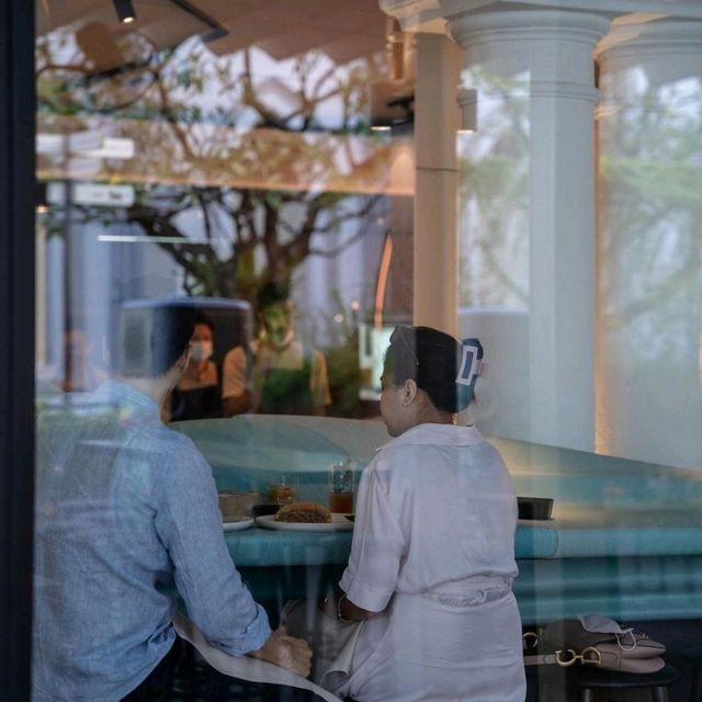 SUSTAINABLY-MOTIVATED CRAFT COCKTAILS & FOOD! 🍸
