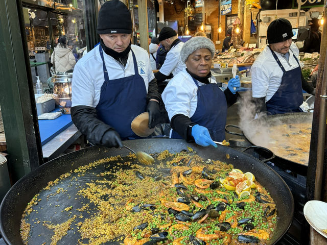 Top Must-Try Foods at Borough Market, London