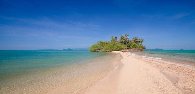 🤿🏄‍♀️เกาะกระดาด🥽