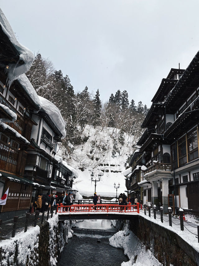 Day and night light at Ginzan onsen🇯🇵