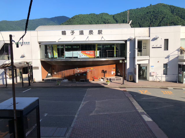 東北旅行のおすすめスポット3選！自然の美しさと温泉で心も体もリフレッシュ🌿🏞️