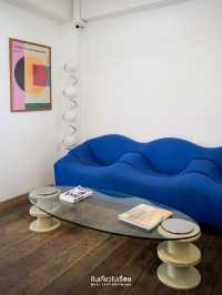 คาเฟ่บนชั้น 3 สีสันสไตล์เดนมาร์ก