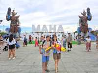 MAHA SONGKRAN Festival สุขสงกรานต์ที่ท้องสนามหลวง