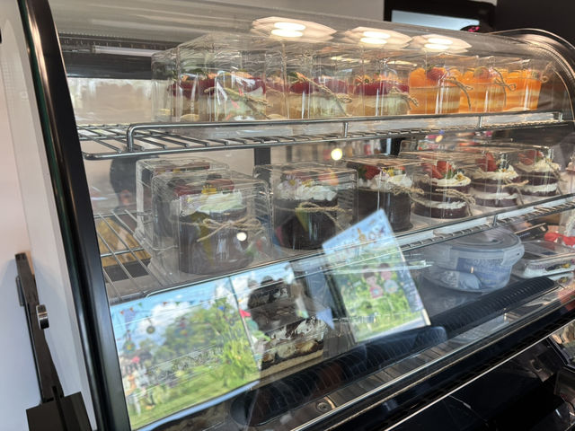 Ohm1994 Cafe & Bakery