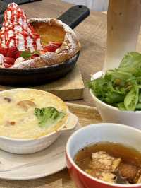 【大阪・梅田】山小屋風リゾート気分と信州食材を楽しめる「上高地 あずさ珈琲 阪急三番街店」
