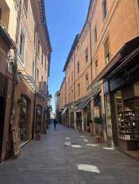 遊意大利拉文娜小鎮🇮🇹欣賞中世紀古建築🏛️