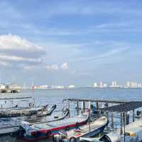 เดินเล่นหมู่บ้านชาวประมง Chew jetty