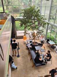 Glasshopper Café: A Fresh Buzz in Putrajaya’s Food Scene!"** 🐝🍽️  