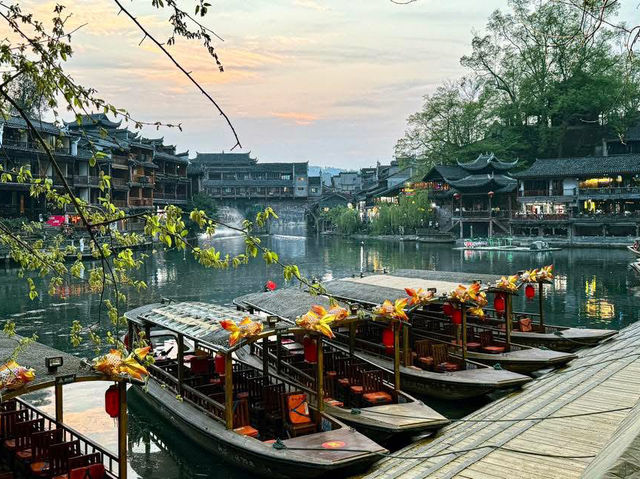 Fenghuang Ancient Town 🏮✨