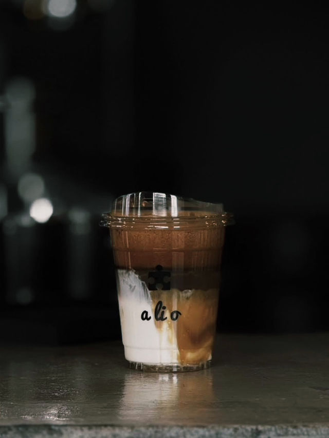 Alio Slow Bar Relationship - คาเฟ่สโลว์บาร์