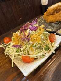 【北九州グルメ】肉も刺身もご飯も野菜も！いろいろ楽しめる定食屋さん🍚