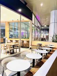 Bold Brews & Chill Vibes at The Coffee Bean & Tea Leaf