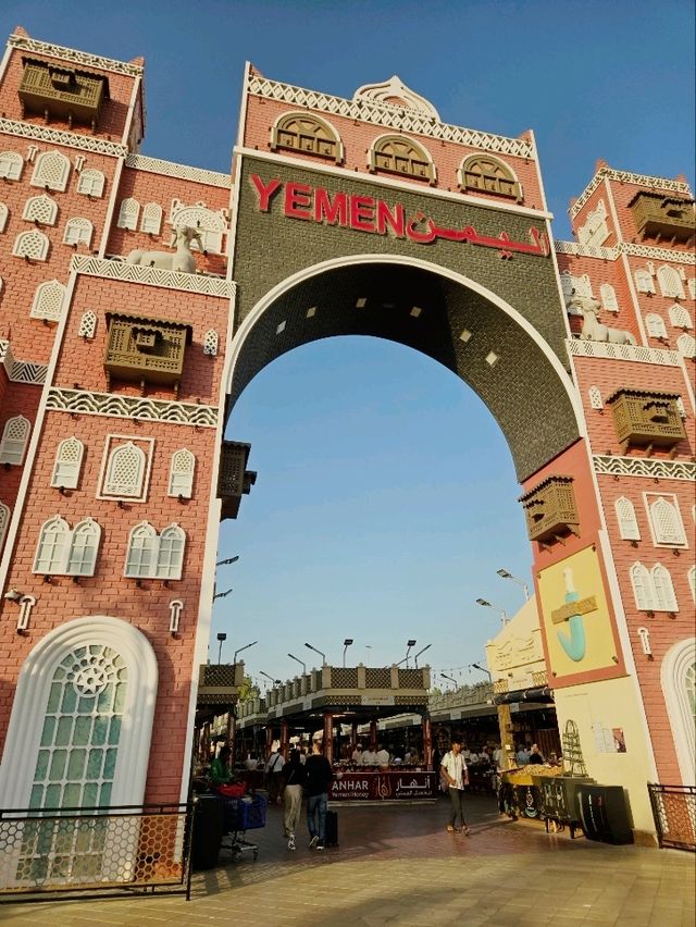 Dubai in 5 Days – A Journey Through Gold, Sand & Skyscrapers