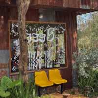 9998 Cafe คาเฟ่สไตล์วินเทจ เกาะล้าน, ชลบุรี