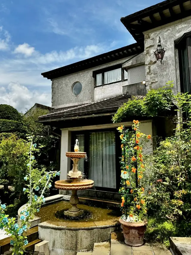 วันแห่งความสงบในฮาโกเน่ – สวนแก้วและอาหารอิตาเลียน