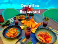 หลบฝน🌨  แวะ Deep Sea Restaurant✨️