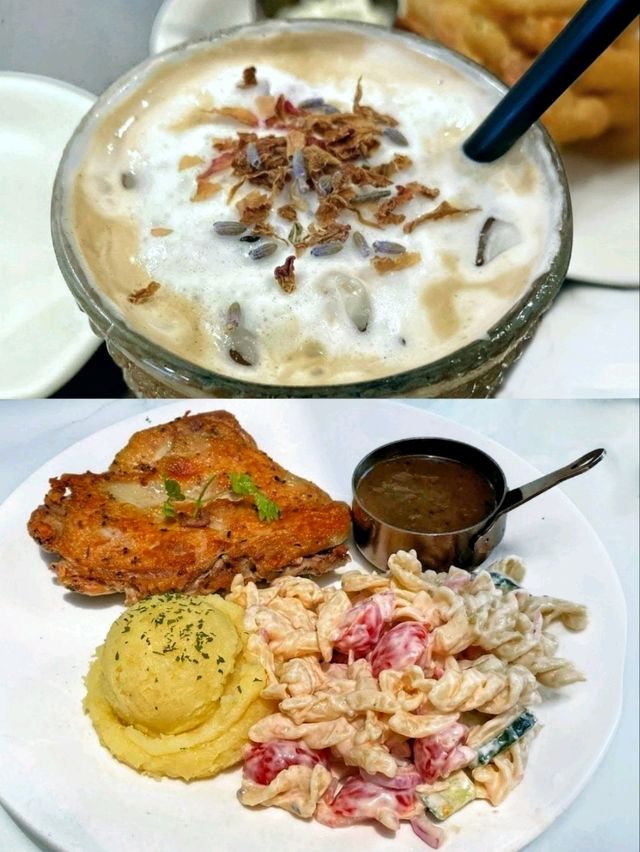 🏞️ Scenic Dining Delight: A Taste of Red Brick Kitchen, Ipoh.🍛🍗🥗🍔☕🥞