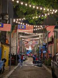 🇲🇾 Kuala Lumpur: A City Where Skyscrapers, Jungles, and Street Markets Coexist 🏙🌴🕌 