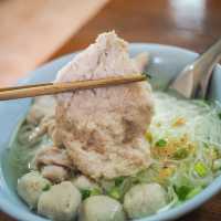 ก๋วยเตี๋ยวน้ำใส เปิดมากว่า 40 ปี