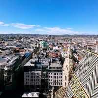 ☀️🏰 *Summer Splendor at St. Stephen's Cathedral: Vienna's Gothic Masterpiece* ✨