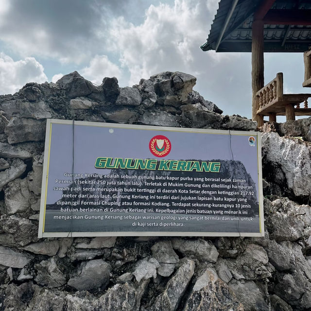 🥾 Hiking in Alor Setar: Gunung Keriang (Crystal Hill)