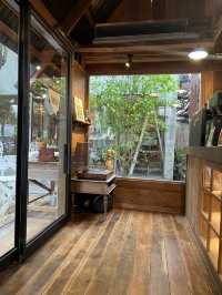 Ellen Cafe House