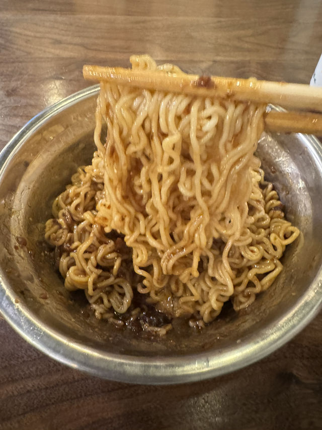 【香港】 長洲鐵漢，打造島上特色串燒，居然有燒平安包！