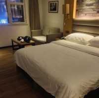 🏨 Howdy Smart Hotel เมืองเฉิงตู( 好逸smart酒店 )