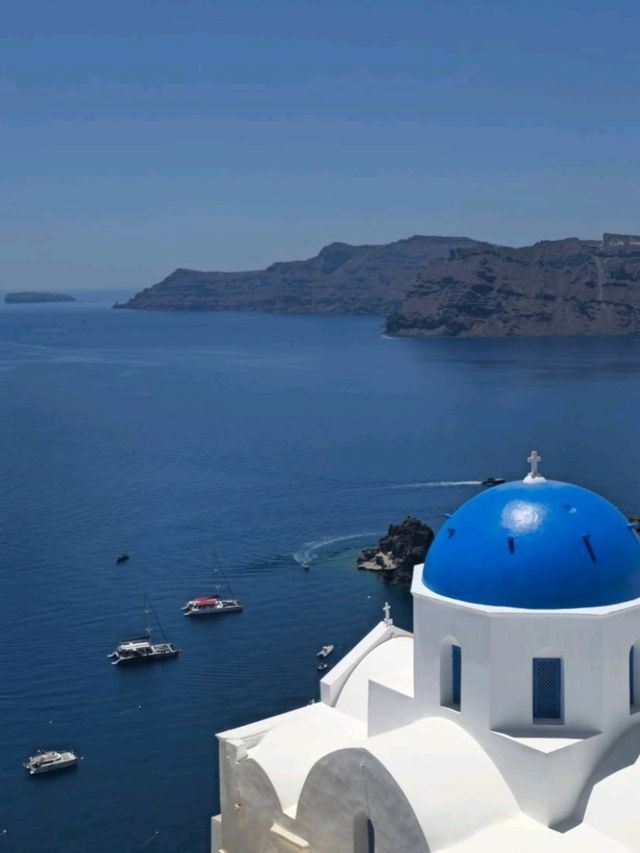 🌸 Europe :Santorini on a Budget: Live the Greek Dream Without Breaking the Bank 🇬🇷💙