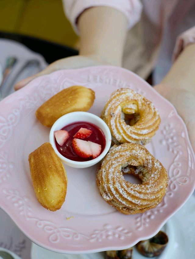 Afternoon Tea🧁酒店下午茶，Hotel ICON與𝗟𝗘 𝗖𝗥𝗘𝗨𝗦𝗘𝗧聯手合作推出下午茶