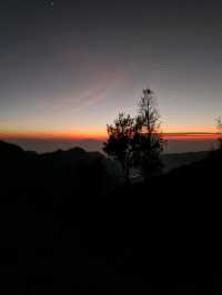 🌅 Chasing Fire in the Sky – Mount Bromo’s Legendary Sunrise