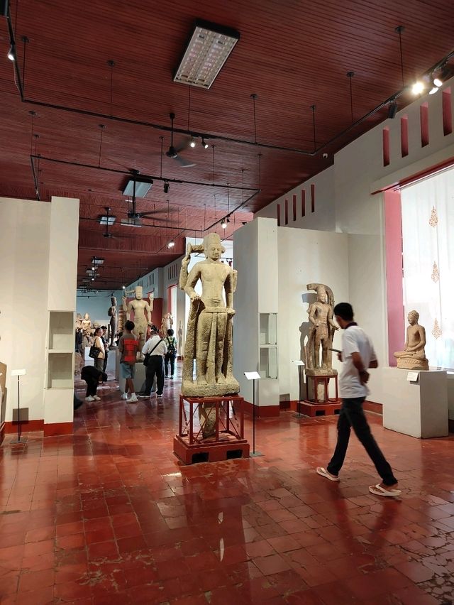 A Brief Encounter with Phnom Penh’s National Museum  